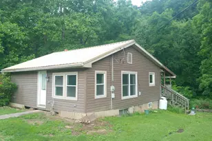 91 Hibridge Cir, Lewistown, PA 17044 - Photo 2