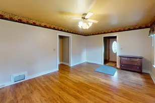 420 Yale St, Lewistown, PA 17044 - Photo 8