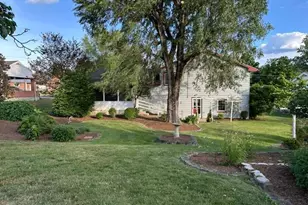328 Cottage Pl, Lewistown, PA 17044 - Photo 10
