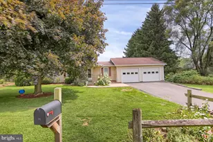 79 Grand St, Belleville, PA 17004 - Photo 2