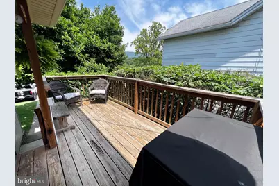 425 E Freedom Avenue, Burnham, PA 17009 - Photo 14