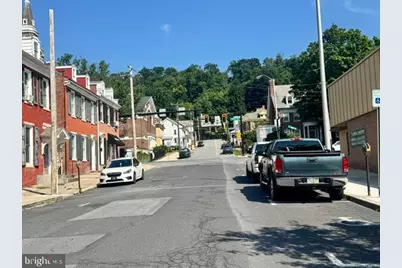 16 N Brown St, Lewistown, PA 17044 - Photo 8