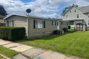 115 2nd Ave, Burnham, PA 17009 - Photo 2