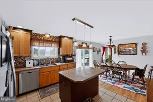 807 N Pine St, Burnham, PA 17009 - Photo 12