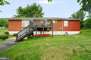 807 N Pine St, Burnham, PA 17009 - Photo 1