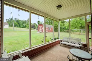 807 N Pine St, Burnham, PA 17009 - Photo 26