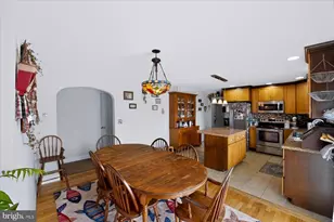 807 N Pine St, Burnham, PA 17009 - Photo 8