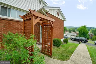 807 N Pine St, Burnham, PA 17009 - Photo 34