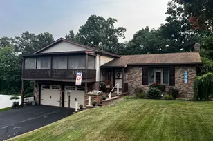 176 Cliffside Dr, Lewistown, PA 17044 - Photo 2