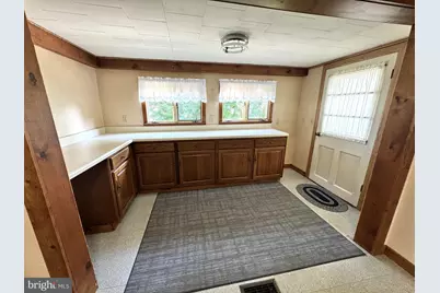 422 Princeton Street, Lewistown, PA 17044 - Photo 6