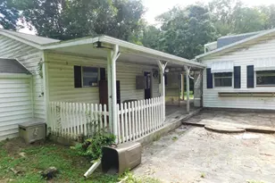 1043 Locke Mills Rd, Milroy, PA 17063 - Photo 4