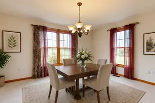 8 Sunshine Cir, Lewistown, PA 17044 - Photo 4