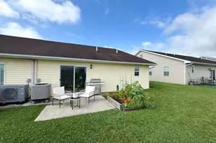 39 Pacific Ave, Milroy, PA 17063 - Photo 2