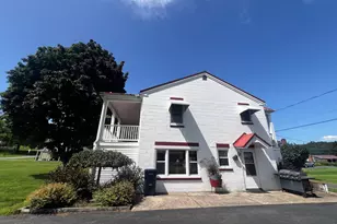 24 Laurel St, Lewistown, PA 17044 - Photo 4