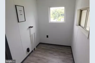 419 E Freedom Avenue E, Burnham, PA 17009 - Photo 8