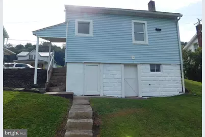419 E Freedom Avenue E, Burnham, PA 17009 - Photo 2