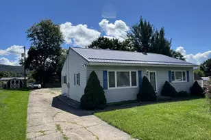 414 Princeton St, Lewistown, PA 17044 - Photo 2