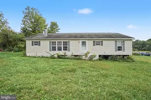 18 Maple Ave, Granville, PA 17029 - Photo 2
