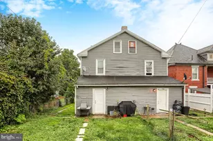 415 Logan St, Lewistown, PA 17044 - Photo 2