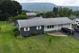 58 Woodland Cir, Reedsville, PA 17084 - Photo 2
