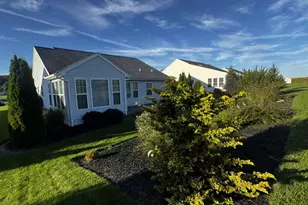 21 Cambridge Ln, Lewistown, PA 17044 - Photo 4