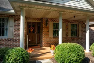 105 Walnut Ln, Lewistown, PA 17044 - Photo 2