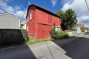136 W 3rd St, Lewistown, PA 17044 - Photo 22