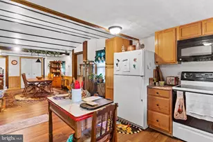 435 1st Ave, Burnham, PA 17009 - Photo 10