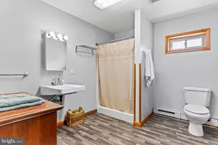 435 1st Ave, Burnham, PA 17009 - Photo 20