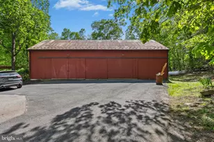 310 Hunters Farm Rd, Henryville, PA 18332 - Photo 52
