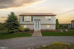 924 Hell Hollow Rd, Kunkletown, PA 18058 - Photo 1