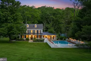 282 Crabapple Ln, East Stroudsburg, PA 18302 - Photo 1