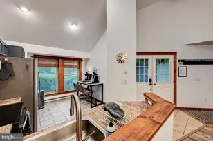 179 Hawthorne Ct, Tannersville, PA 18372 - Photo 10