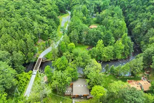 205 Falling View Ct, East Stroudsburg, PA 18302 - Photo 10