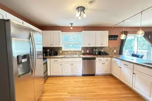 348 Clicko Ln, East Stroudsburg, PA 18301 - Photo 4