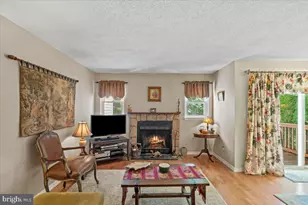 255 Nittany Ct, Mount Pocono, PA 18344 - Photo 6