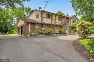 86 Lower Lakeview Dr, East Stroudsburg, PA 18302 - Photo 2