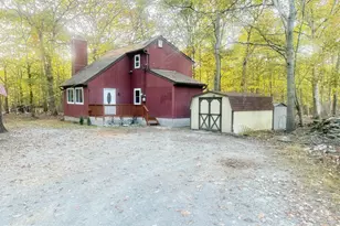 235 Scenic Dr, East Stroudsburg, PA 18302 - Photo 2