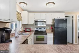 130 Beech Ln, Pocono Lake, PA 18347 - Photo 14