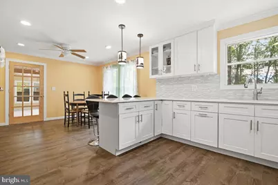 1040 State Road, Effort, PA 18330 - Photo 12