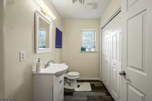 2127 Warwick Cir, Tobyhanna, PA 18466 - Photo 14