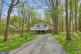 124 Fern Ridge Rd, Blakeslee, PA 18610 - Photo 2