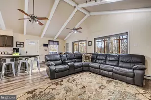 124 Fern Ridge Rd, Blakeslee, PA 18610 - Photo 16