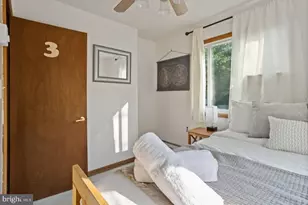 635 Patriot Ln, Pocono Summit, PA 18346 - Photo 40