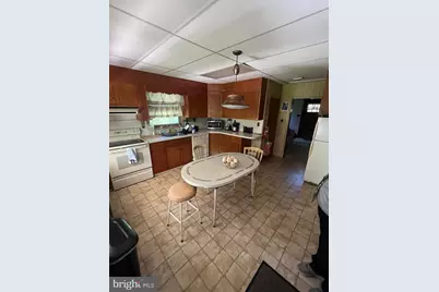 339 E Brown Street, East Stroudsburg, PA 18301 - Photo 12