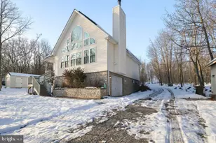 81 Blairwood Ln, Albrightsville, PA 18210 - Photo 2