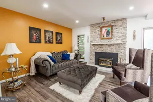 1555 Longleaf Dr, Effort, PA 18330 - Photo 4