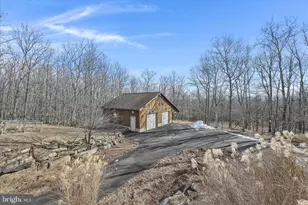 14 E Point Rd, Albrightsville, PA 18210 - Photo 2