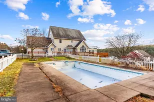 2247 Reo Dr, Effort, PA 18330 - Photo 40