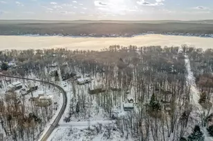 7813 Lake Shore Dr, Pocono Lake, PA 18347 - Photo 36